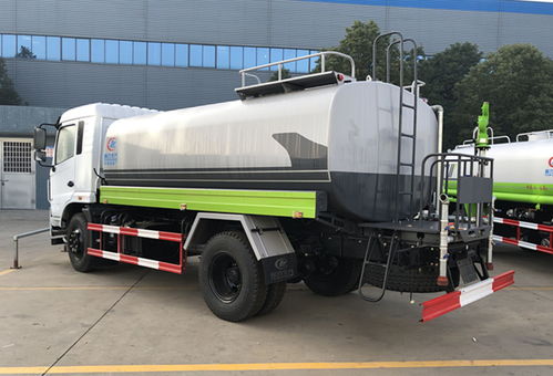 國(guó)六東風(fēng)D3新款灑水車(chē)產(chǎn)品詳情 高效環(huán)保的常規(guī)灑水車(chē)及汽車(chē)物流方案